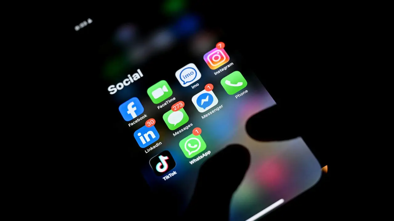 الإمارات تفرض حظرًا على منصات التواصل الاجتماعي للأطفال دون 15 عامًا